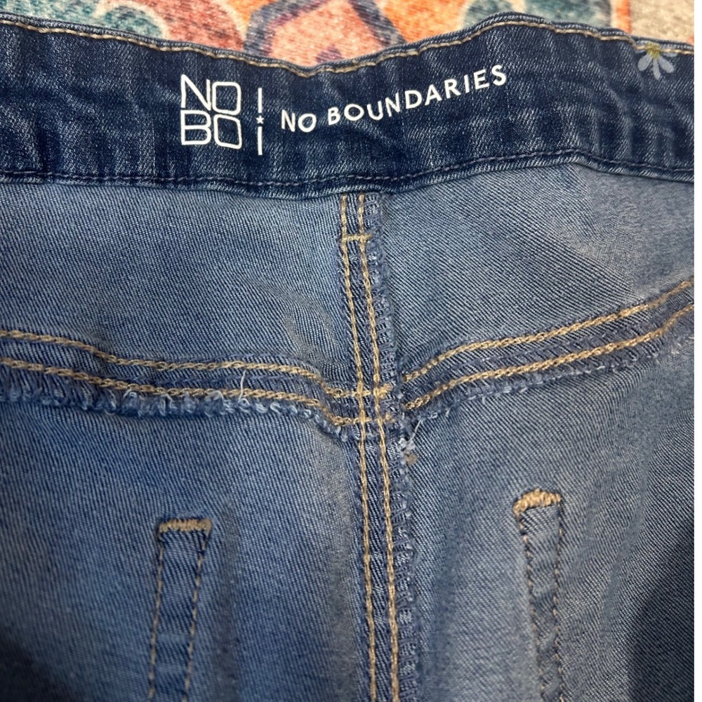 Daisy print dopamine high rise stretch fun funky Jeans junior sz 17 women sz 14 - Picture 2 of 8